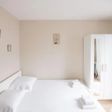 Apartment Elise De Roche Equipe Balcon Parking Rer B