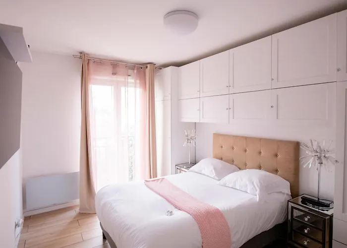 Appartement Elise De Roche Equipe Balcon Parking Rer B *
